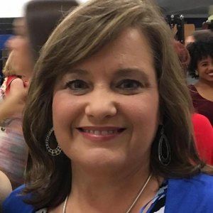 Meet your Posher, Debbie